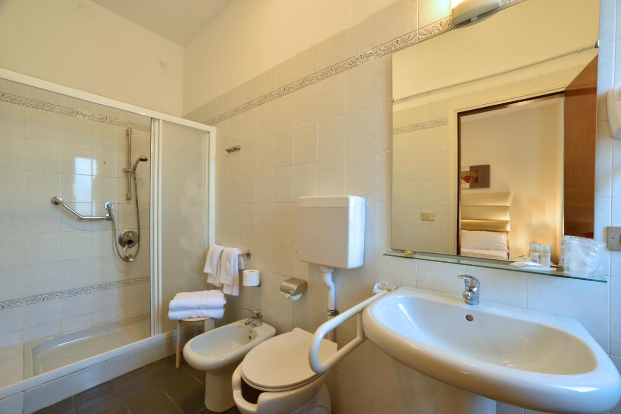 Hotel Diano Marina Mhotelsgroup Экстерьер фото
